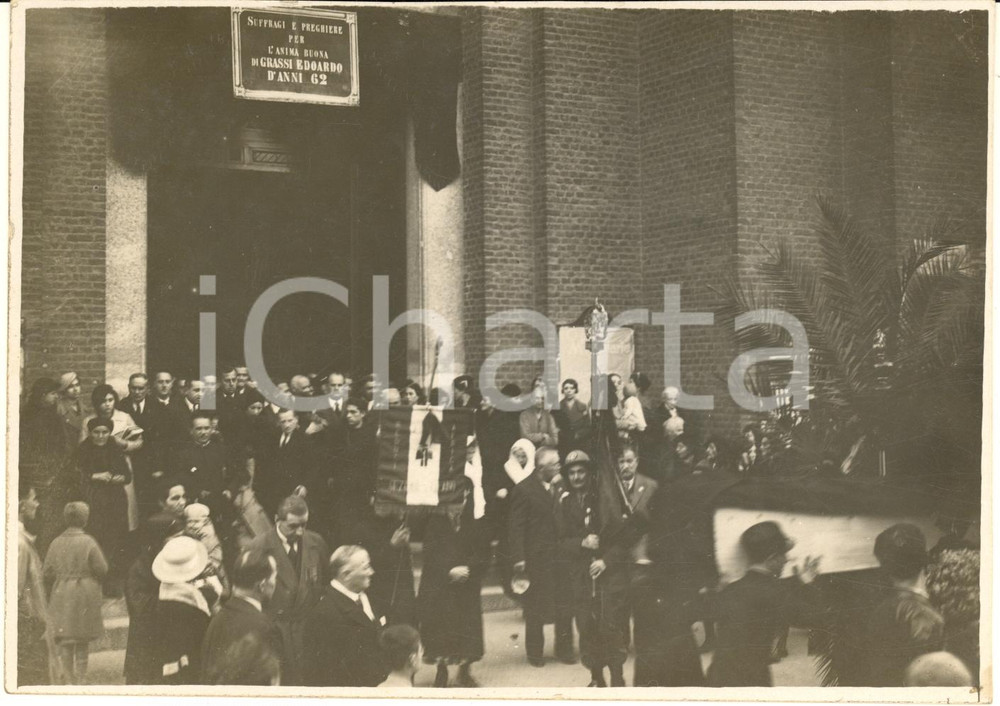 Fotografia d epoca originale 1950 ca MILANO Via Crema  Parrocchia S. Andrea  Funerale  Foto 18x13 cm 1 1