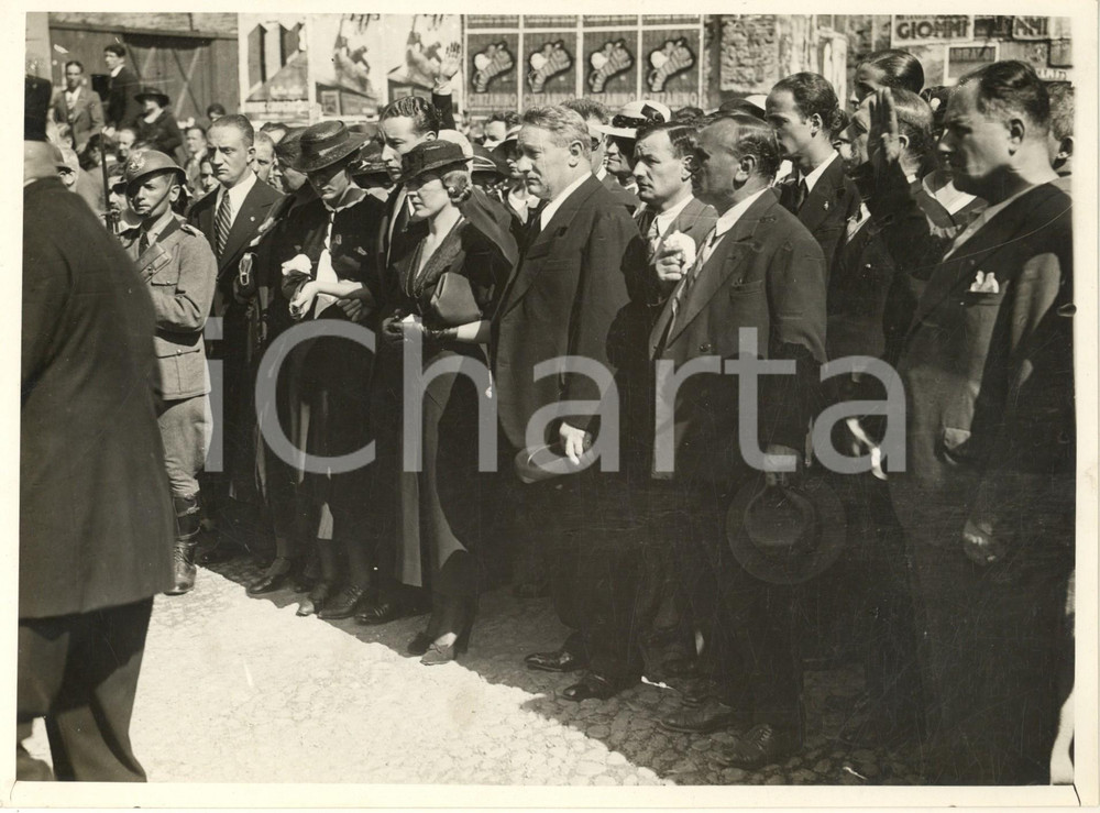 Fotografia d epoca originale 1950 ca MILANO Zona WAGNER  Funerale  Foto 24x18 cm 2 1