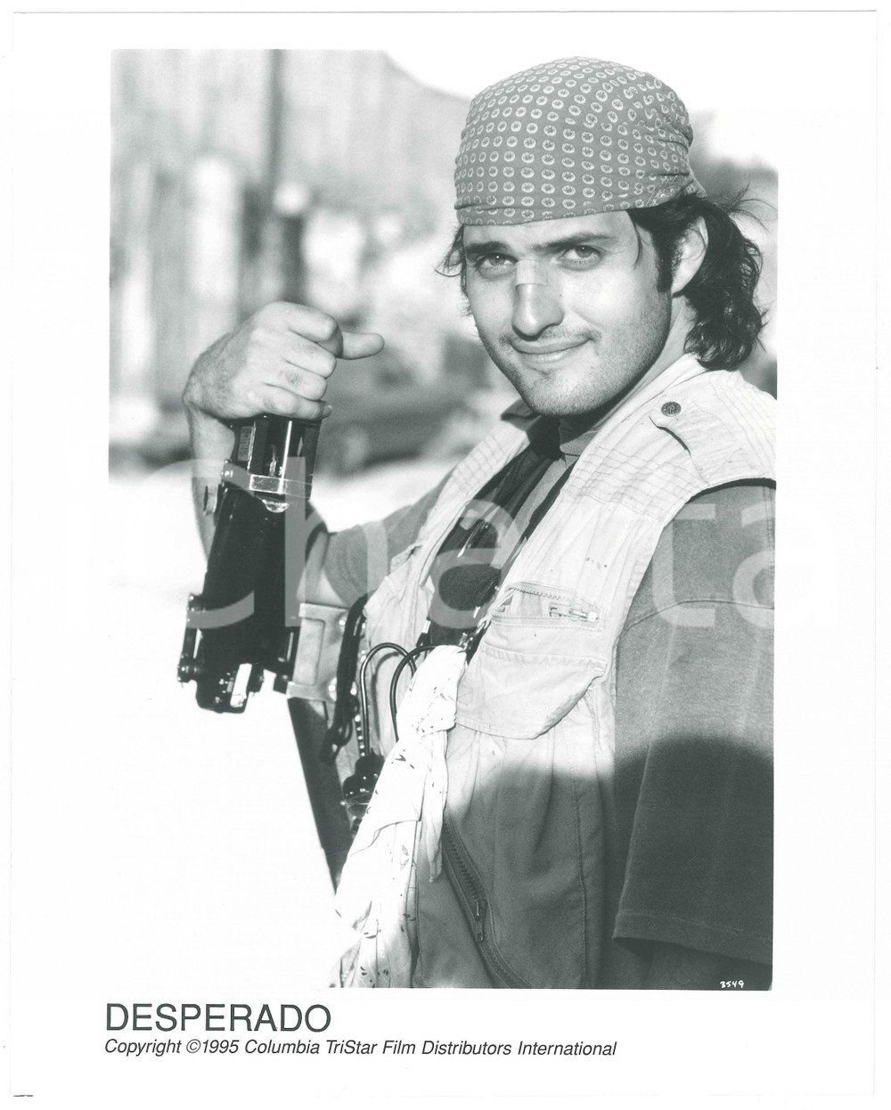 Materiale cinematografico d’epoca 1995 CINEMA  DESPERADO Robert RODRIGUEZ on the set  Photo 20x25 cm 1
