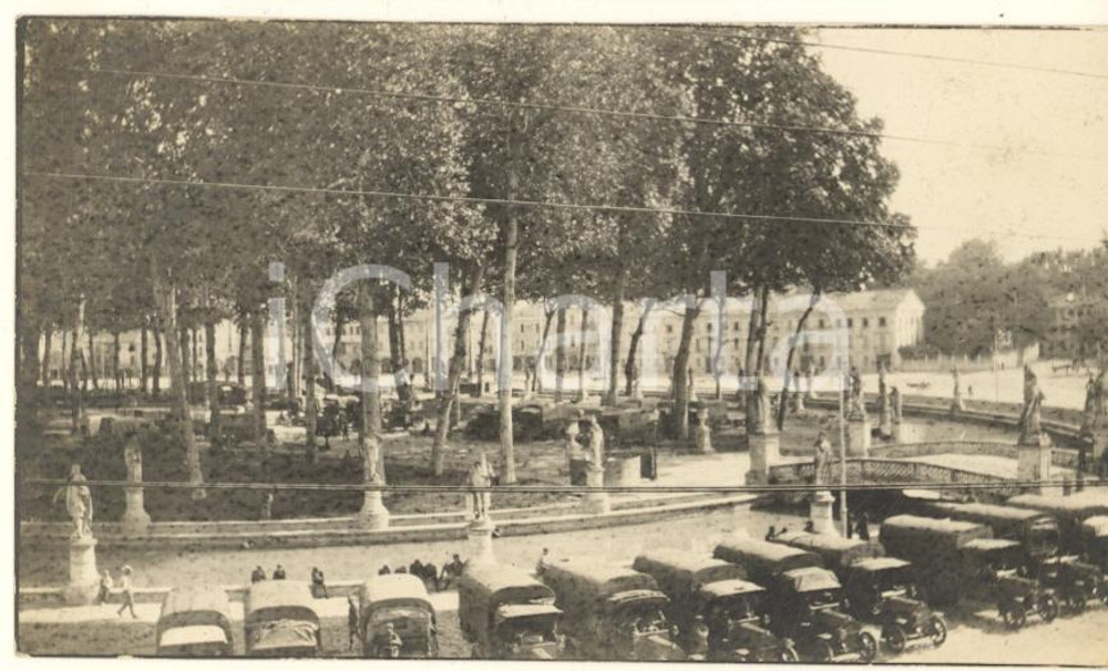 Fotografia d epoca originale 1915 ca WW1 PADOVA Prato della Valle occupato da autocarri militari  Foto 3 1