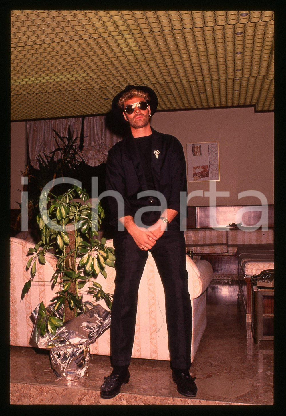 Fotografia d epoca originale 1990 ca ATENE John KERR sosia di George MICHAEL 35mm VINTAGE SLIDE 4 1
