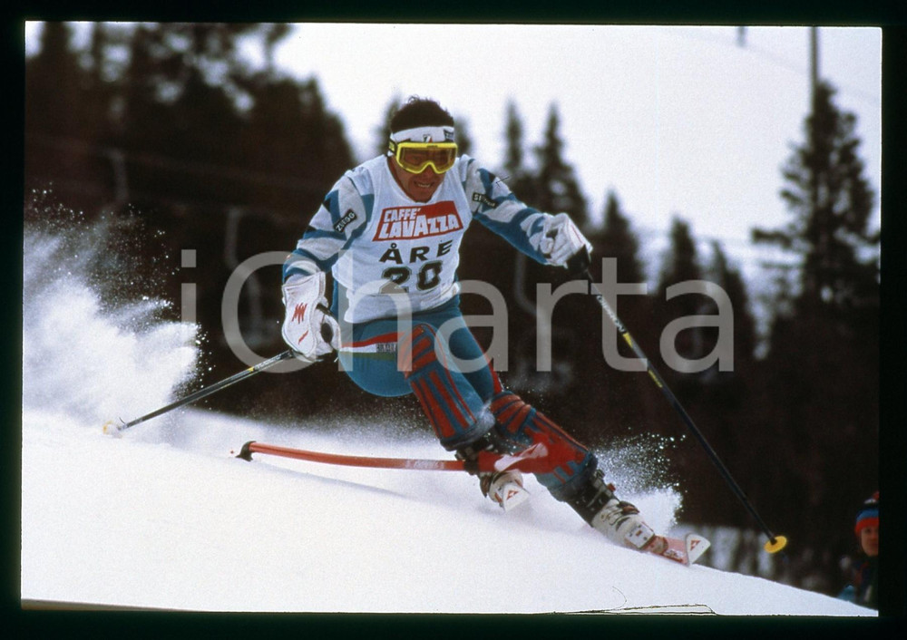 Fotografia d epoca originale 1988 ARE SCI  Ivano EDALINI durante lo SLALOM SPECIALE 35mm VINTAGE SLIDE 1