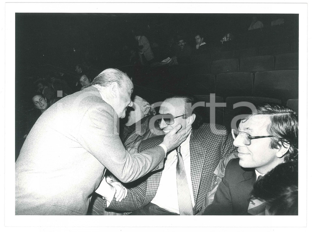 Fotografia d epoca originale 1985 ca FESTIVAL DI SANREMO Pippo BAUDO Gianni RAVERA  Foto 24x18 cm 1