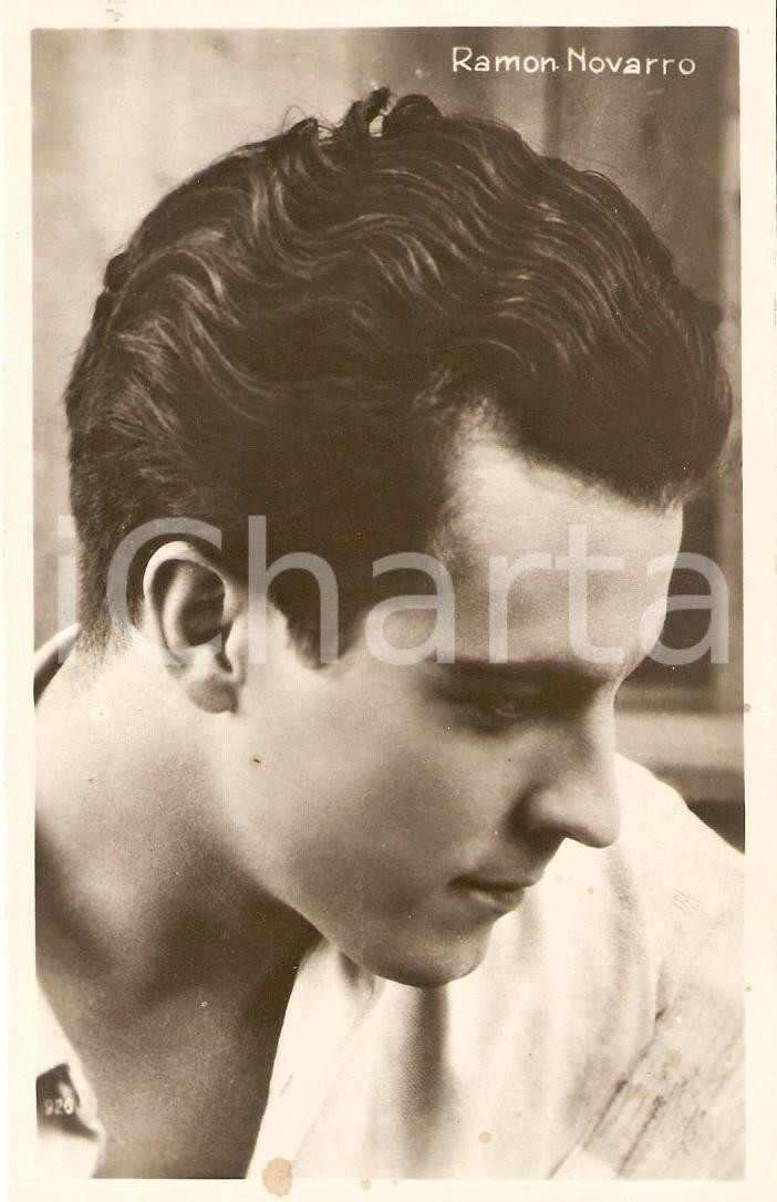Cartolina originale da collezione 1925 ca CINEMA Attore Ramon NOVARRO in camicia bianca Cartolina 2 1