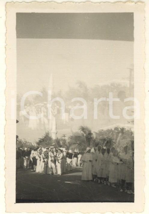 Fotografia d epoca originale 1936 AOI MOGADISCIO Corteo Corpus Domini  Educande e Regia Marina Foto 9x6 cm 1