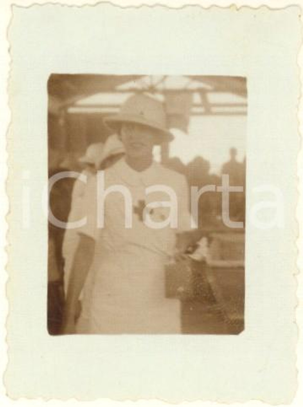Fotografia d epoca originale 1936 AOI MOGADISCIO Maria José di Piemonte fra i soldati panettieri Foto 4x6 cm 1