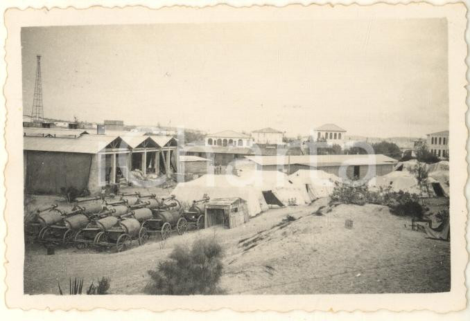 Fotografia d epoca originale 1936 AOI MOGADISCIO Campo italiano con panetteria e forni  Foto 9x6 cm 1