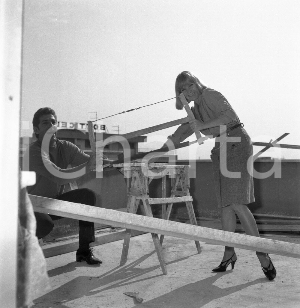 Fotografia d epoca originale 1965ca  Paolo GOZLINO Elena SEDLAK ritratto goliardico  NEGATIVO ORIGINALE 1