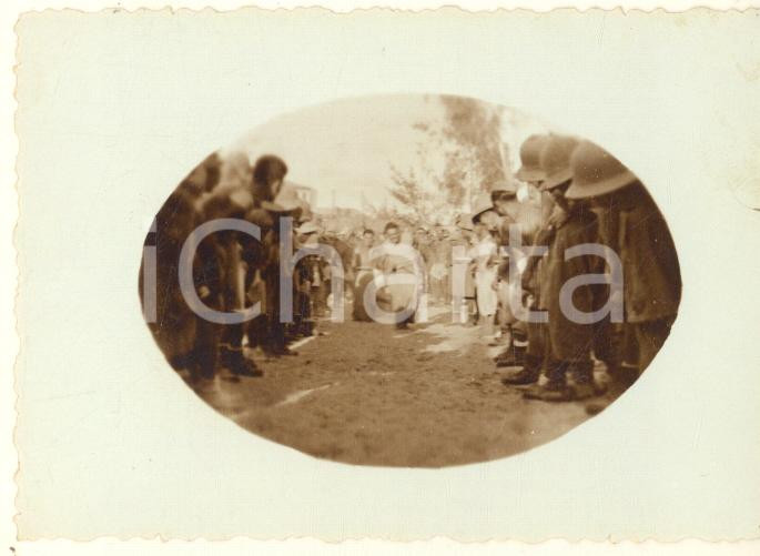 Fotografia d epoca originale 1936 AOI MOGADISCIO Giochi al campo italiano  Corsa nei sacchi Foto 9x6 cm 1