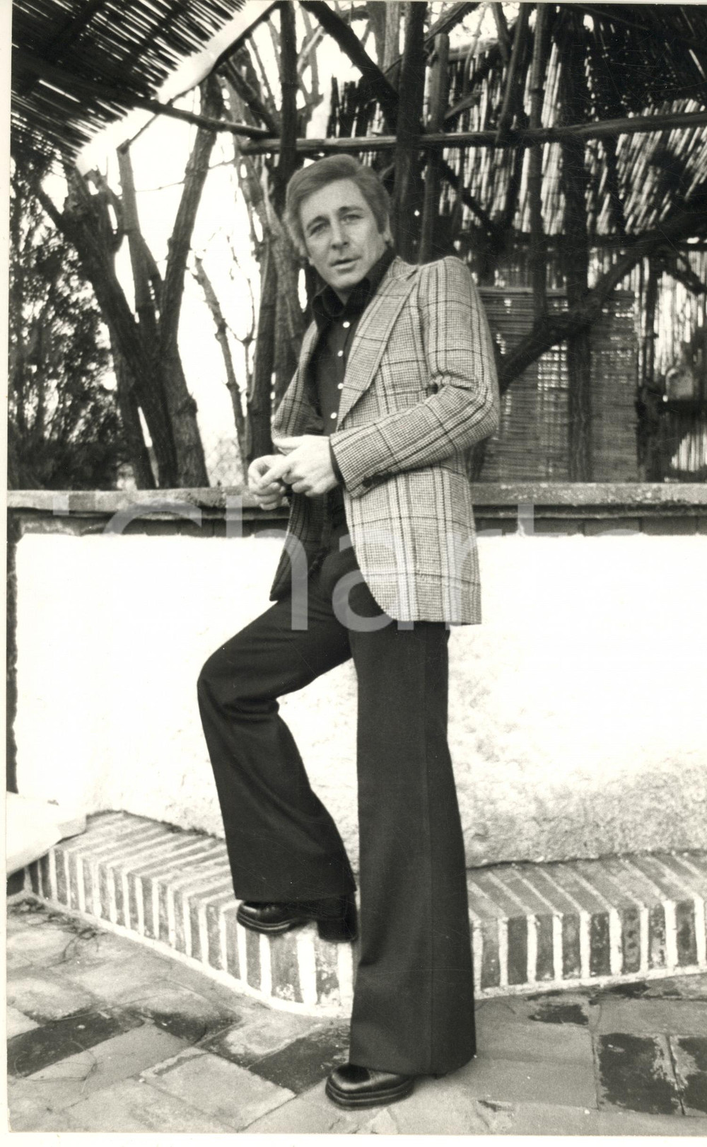 Fotografia d epoca originale 1975 ca COSTUME ITALIA Ugo PAGLIAI in campagna  Ritratto Foto 20x30 6 1