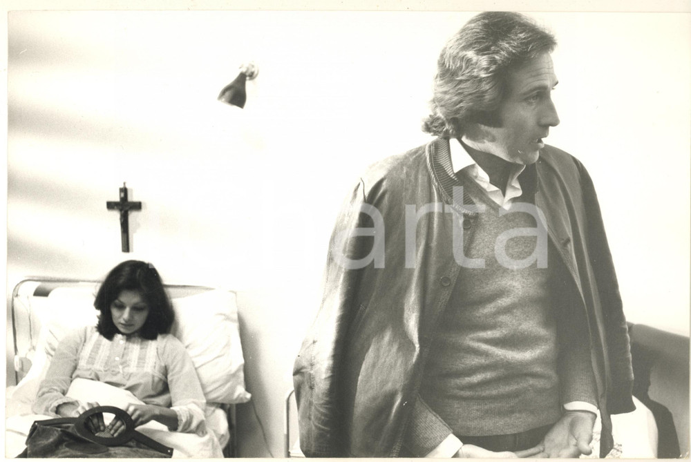 Fotografia d epoca originale 1974 Film Catene  Maurizio MERLI Rosemarie DEXTER  Scena ospedale Foto 1 1