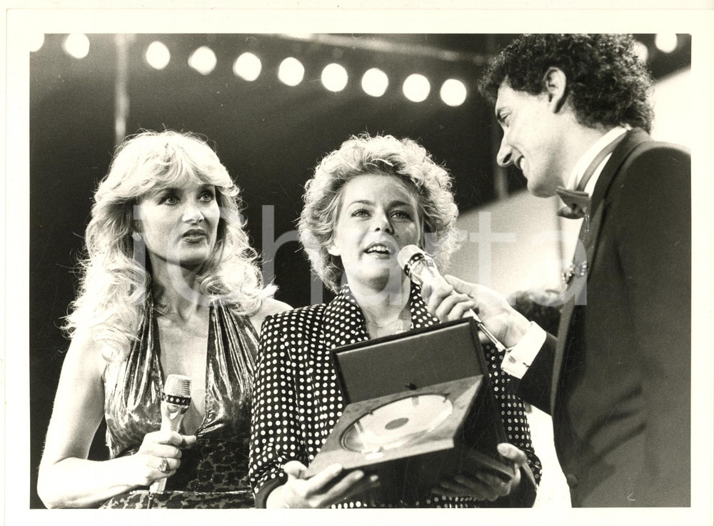 Fotografia d epoca originale 1984 Un disco per l estate JOCELYN Barbara BOUCHET Roberta VOLTOLINI Foto 2 1