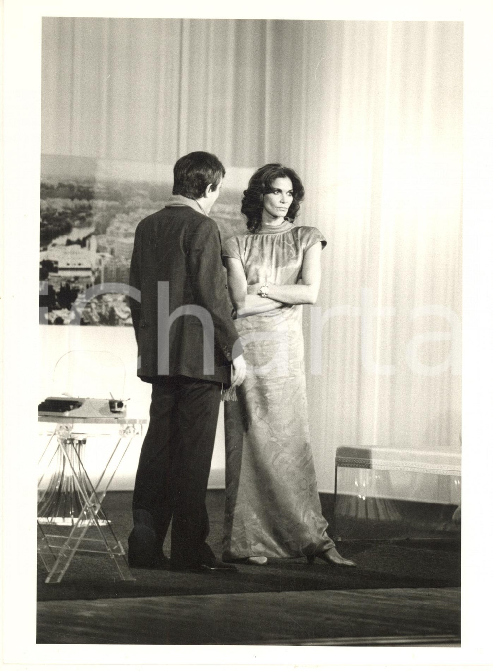 Fotografia d epoca originale 1985 ca  ITALIA Attrice Florinda BOLKAN sul set   Foto 18x24 cm 1