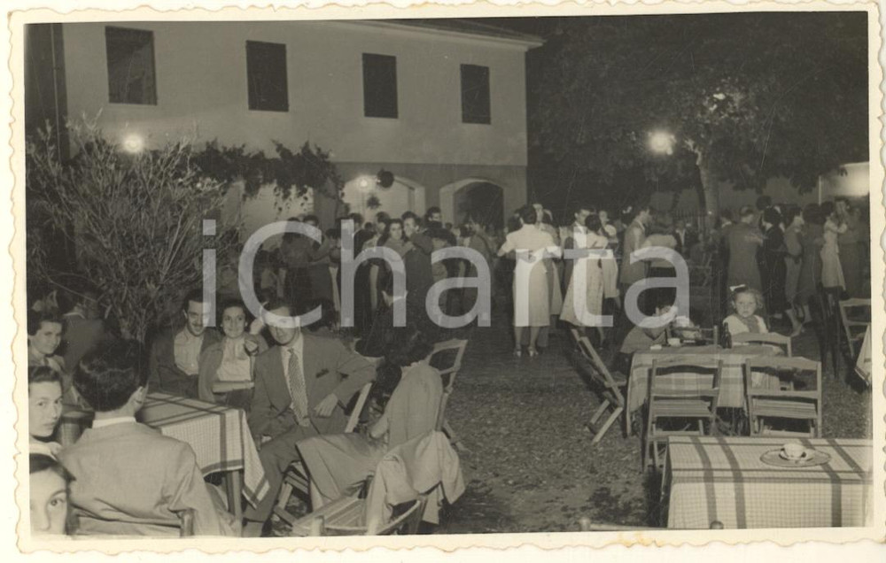 Fotografia d epoca originale 1951 BEDONIA PR Festa danzante serale  Foto cartolina VINTAGE 1