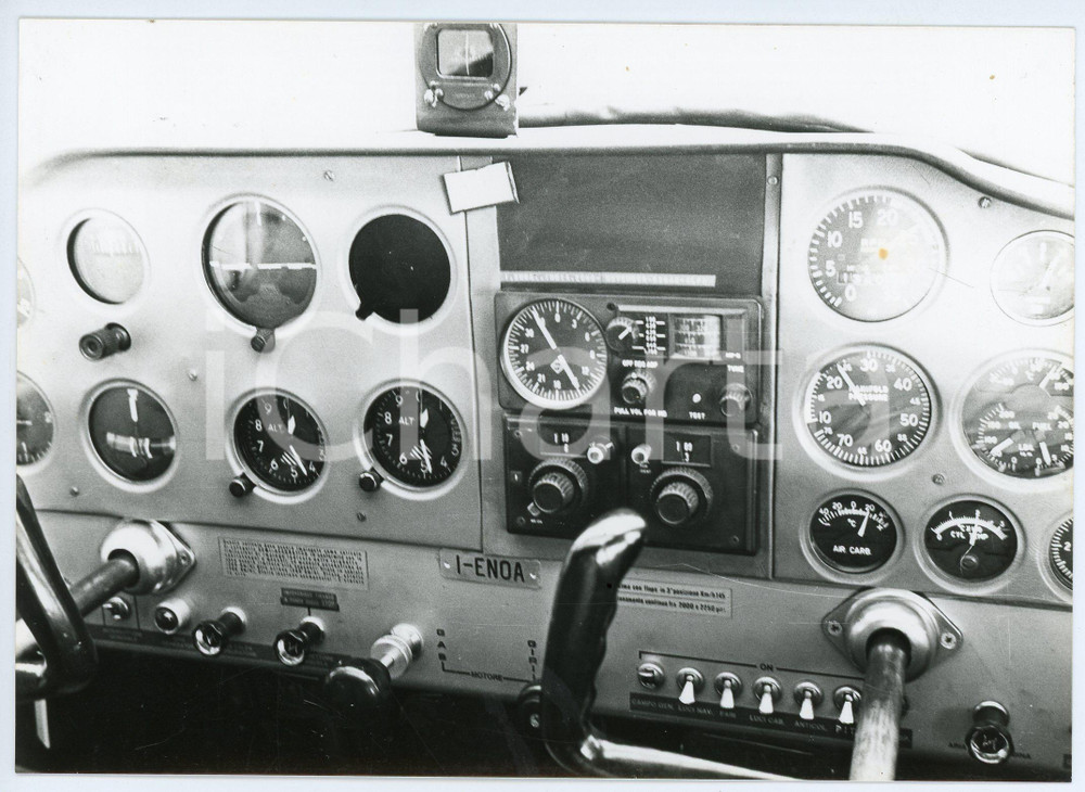 Fotografia d epoca originale 1960 ca AERO CLUB DI GENOVA Cloche aereo Partenavia P64 Oscar IENOA Foto 1