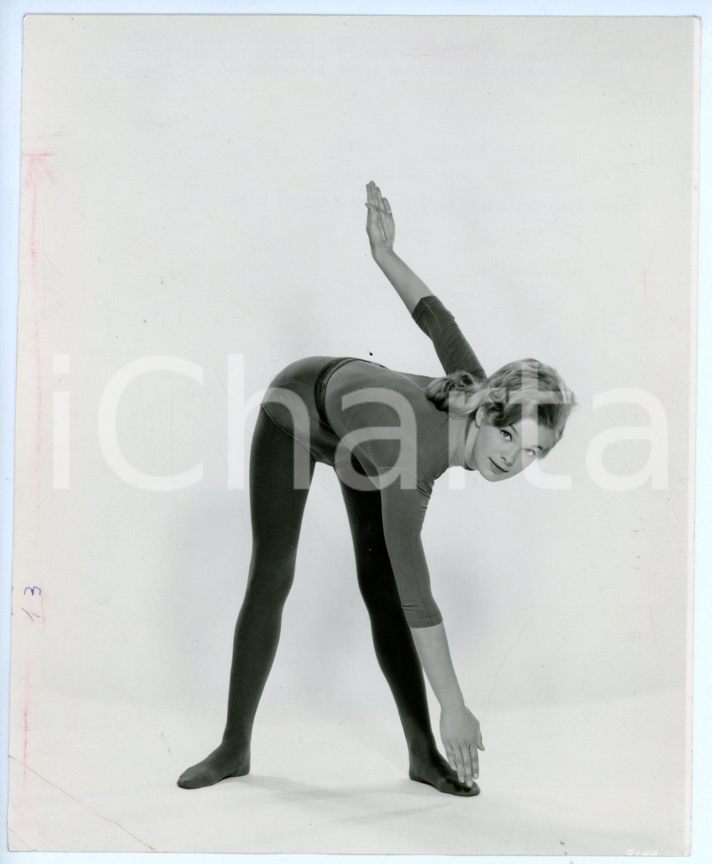Fotografia d epoca originale 1964 CINEMA Linda EVANS Fitness  Body workout  Photo 18x23 cm 1 1