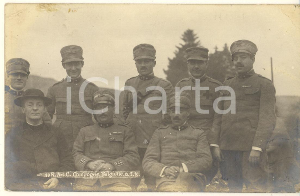 Fotografia d epoca originale 1919 COMPOGNE B Ufficiali italiani 10° Regg. Artiglieria con il parroco Foto 1