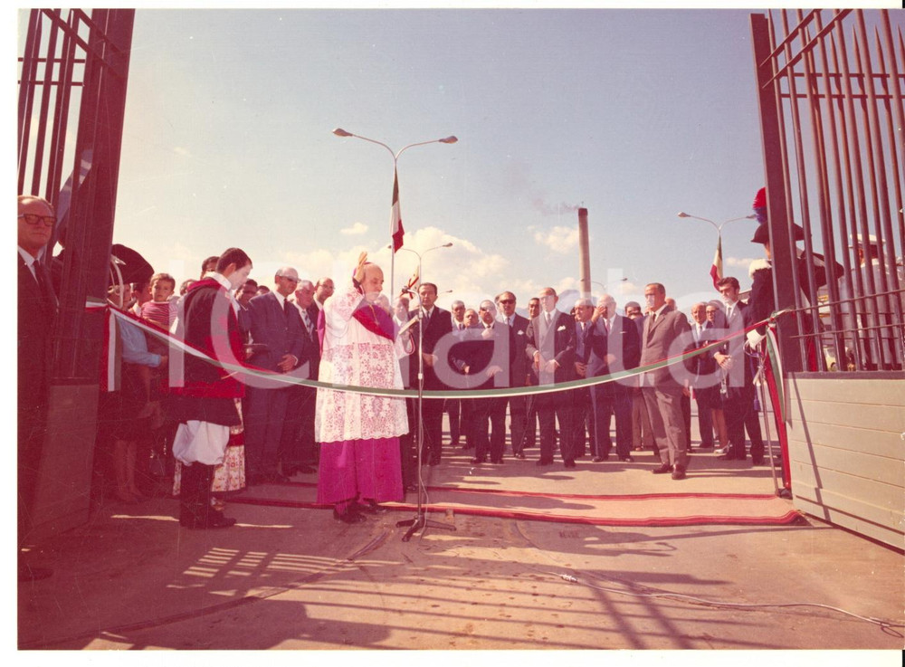 Fotografia d epoca originale 1968 SARDEGNA VILLACIDRO Inaugurazione SNIA VISCOSA  Benedizione mons. BOTTO 1