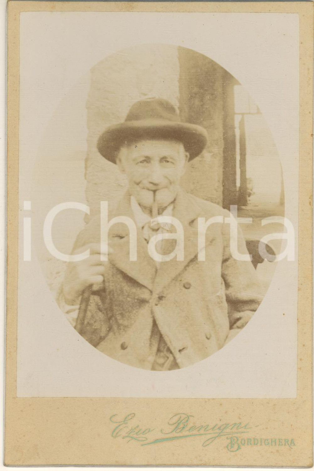 Fotografia d epoca originale 1910 ca BORDIGHERA IM Anziano con la pipa  Ritratto  Foto Ezio BENIGNI 1