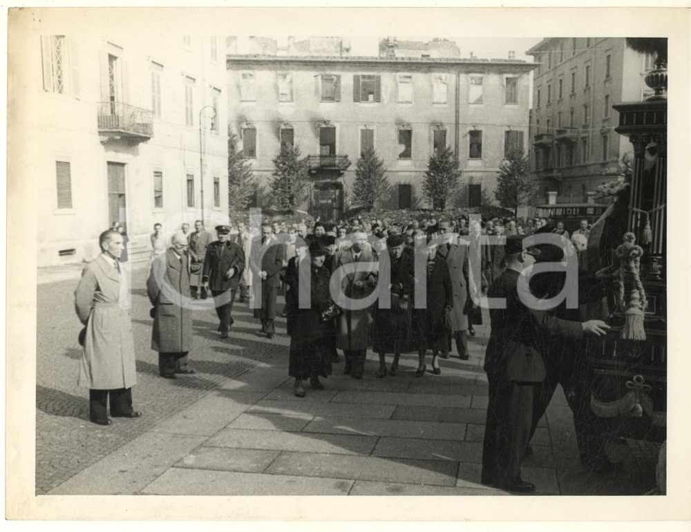 Fotografia d epoca originale Ottobre 1944 WW2 MILANO area San Vittore  Corteo funebre  Foto 1 1
