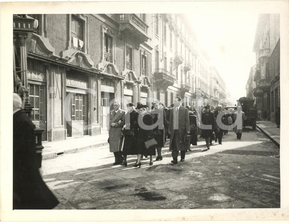 Fotografia d epoca originale Ottobre 1944 WW2 MILANO area San Vittore  Corteo funebre  Foto 3 1