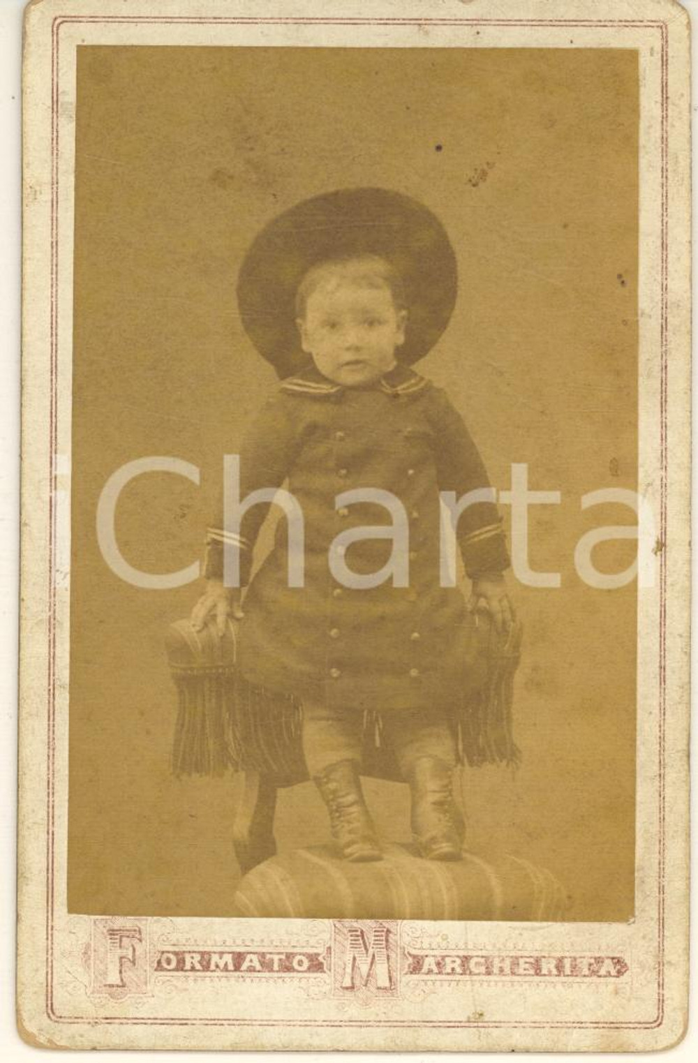 Fotografia d epoca originale 1900 ca COSTUME ITALIA Bambina in abito alla marinara Foto Formato Margherita 1