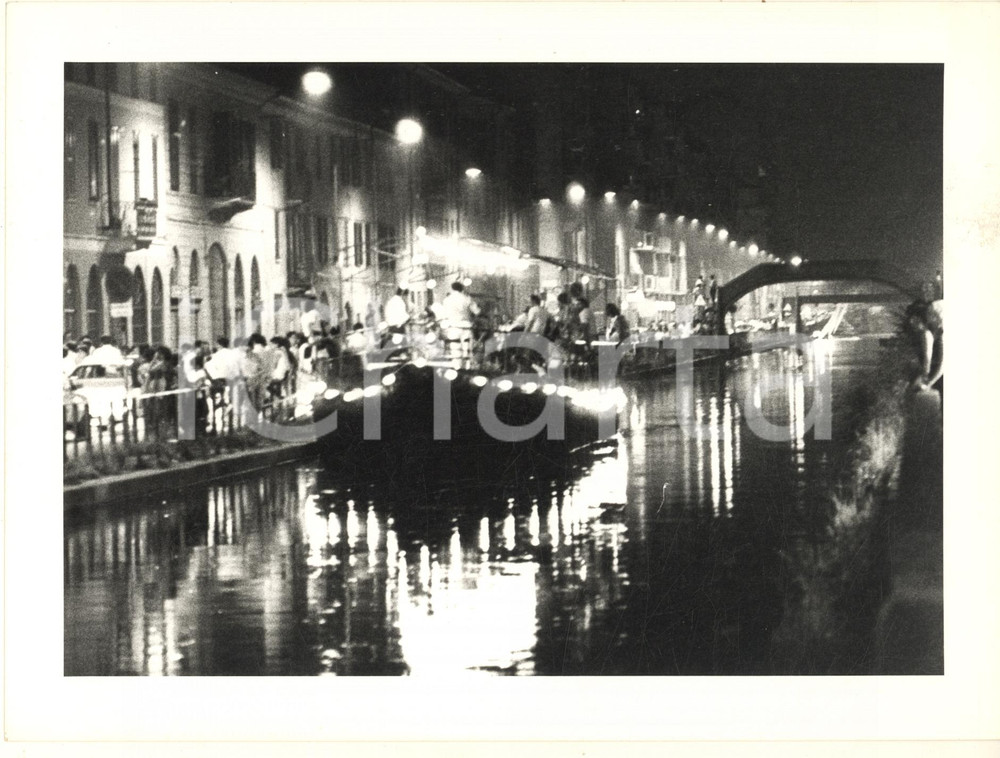Fotografia d epoca originale 1995 MILANO Naviglio Pavese  Barconeristorante illuminato Foto 24x18 1 1