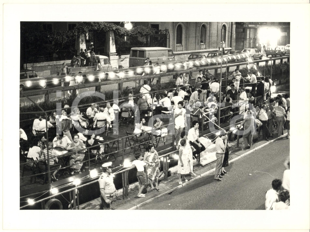 Fotografia d epoca originale 1995 MILANO Naviglio Pavese  Barconeristorante serale Foto 24x18 cm 2 1