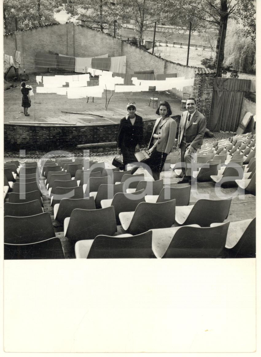 Fotografia d epoca originale 1964 MILANO  NAVIGLIO GRANDE  Teatro popolare all aperto Foto 10x15 cm 1