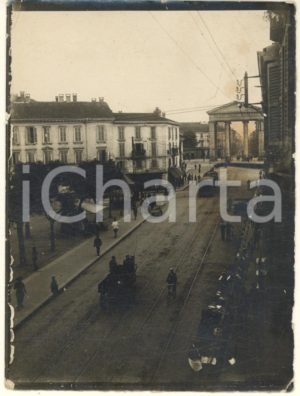 Fotografia d epoca originale 1910 ca MILANO  Corso di Porta Ticinese Foto ANIMATA carrozze omnibus 9x12 cm 1