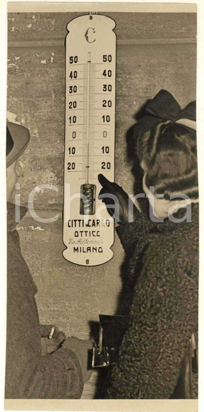 Fotografia d epoca originale 1938 MILANO via Solferino Carlo CITTI Ottico  Gelo record a 17° Foto 9x18 cm 1