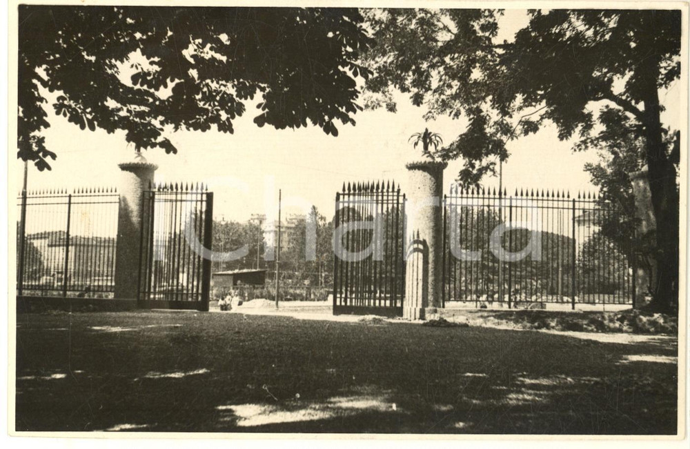 Fotografia d epoca originale 1932 MILANO Parco Sempione  Cancellata dei giardini  Foto 18x13 cm 1