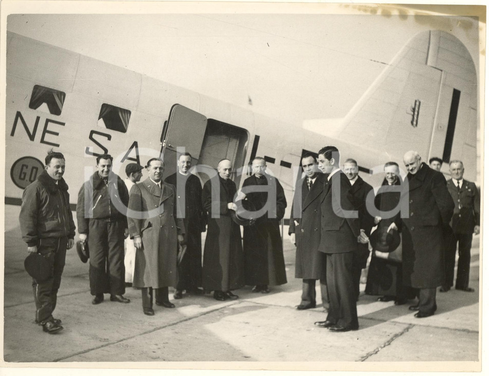 Fotografia d epoca originale 1938 MILANO LINATE Aeroporto  Cardinale Ildefonso SCHUSTER in partenza Foto 1