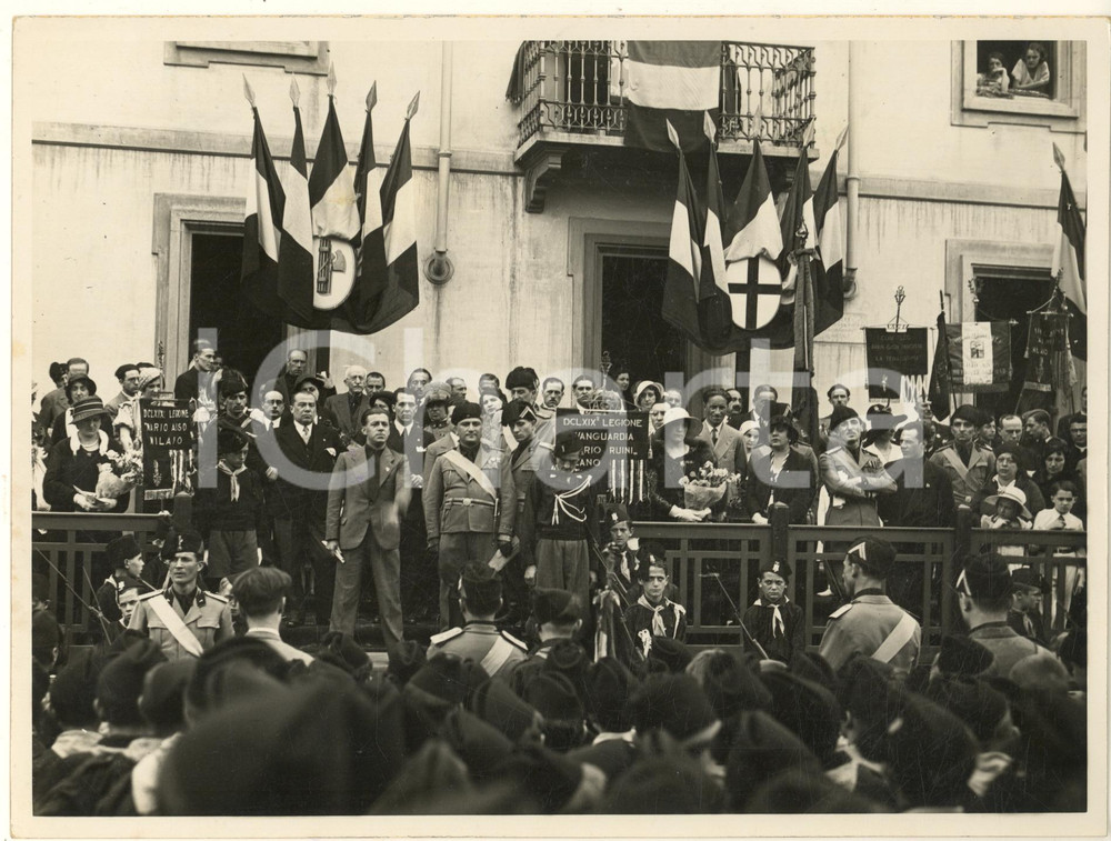 Fotografia d epoca originale 1932 MILANO Piazza Prealpi  Inaugurazione labari Mario Asso balilla 1