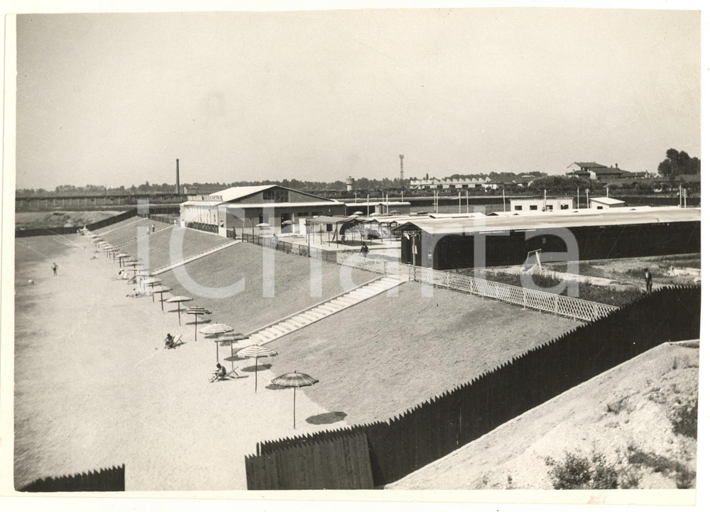 Fotografia d epoca originale 1938 ARCHITETTURA MILANO IDROSCALO Il nuovo stabilimento balneare Foto 1