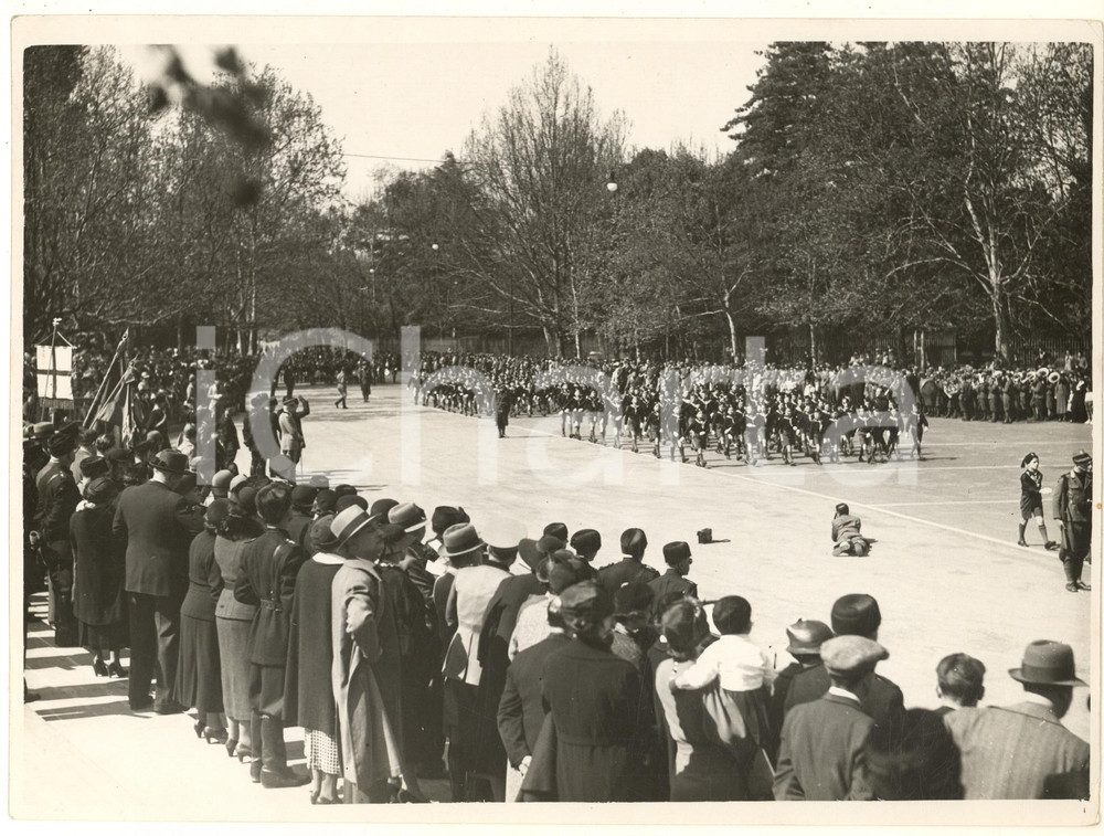 Fotografia d epoca originale 1936 MILANO Parco Sempione  Rivista ONB delle legioni di balilla Foto 1