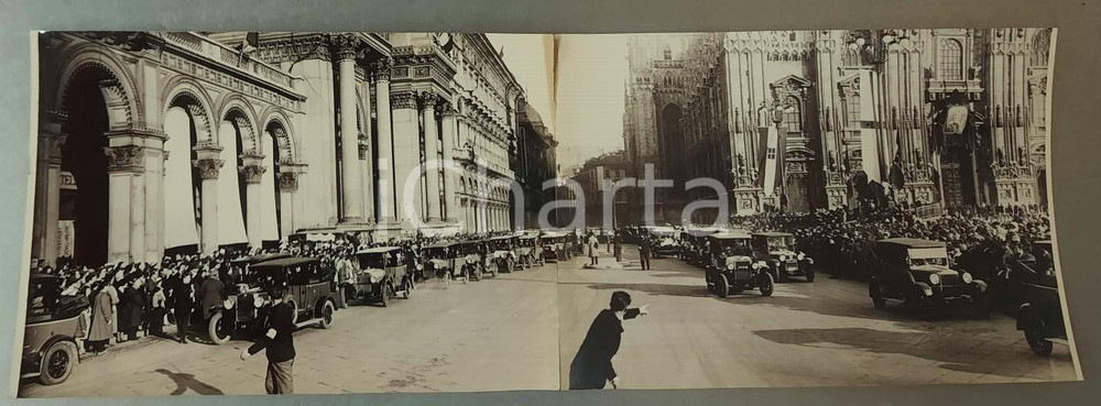 Fotografia d epoca originale 1932 MILANO Piazza Duomo  Giorno della Vittoria  Mutilati Foto doppia 47x16 1