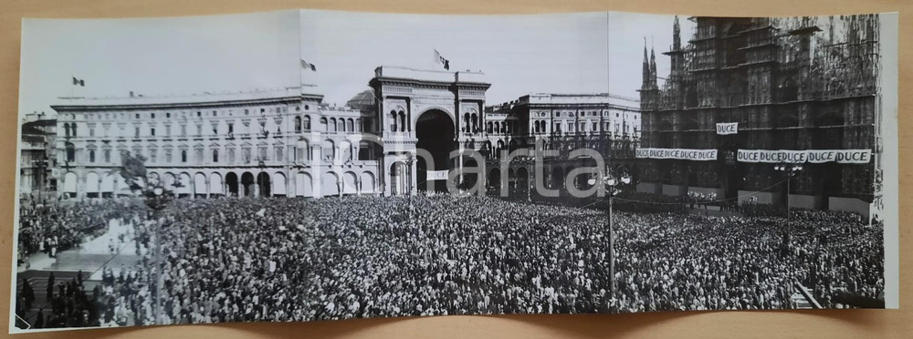 Fotografia d epoca originale 1935 MILANO Piazza Duomo  Celebrazione Marcia su Roma  Folla Foto tripla 1