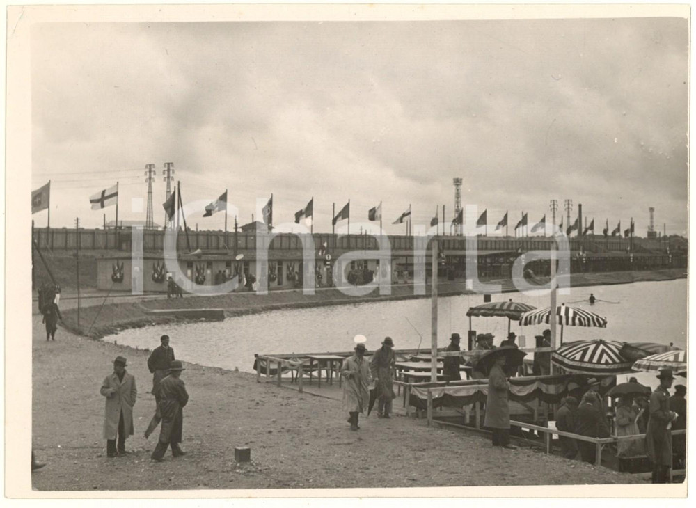 Fotografia d epoca originale 1934 MILANO IDROSCALO  Littoriali  Il campo delle gare di canottaggio Foto 1