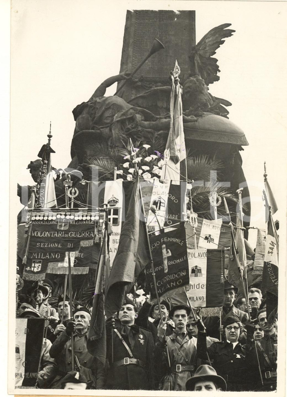 Fotografia d epoca originale 1939 MILANO Celebrazione Cinque Giornate  Cerimonia al monumento Foto 1