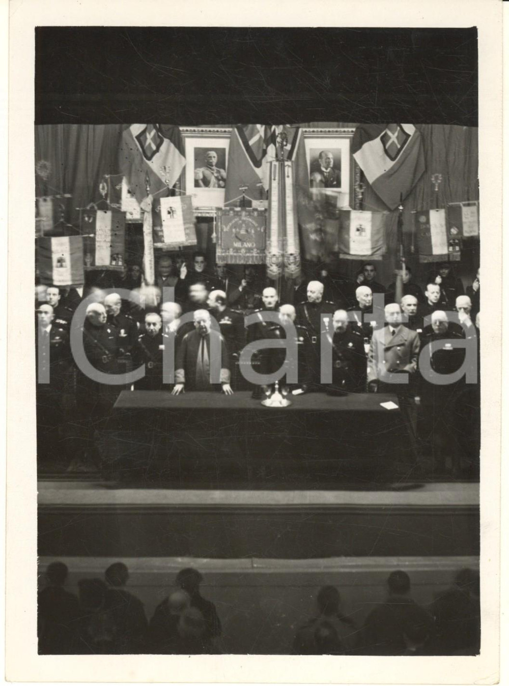 Fotografia d epoca originale 1935 MILANO Teatro Manzoni  Premiazione Battaglia del Grano  Foto 13x18 cm 1