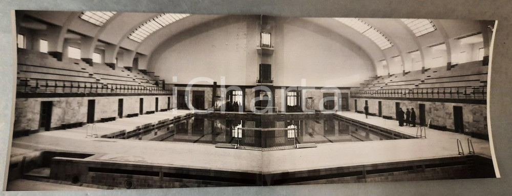 Fotografia d epoca originale 1934 ARCHITETTURA MILANO Nuova piscina COZZI  Interno Foto doppia 46x16 cm 1