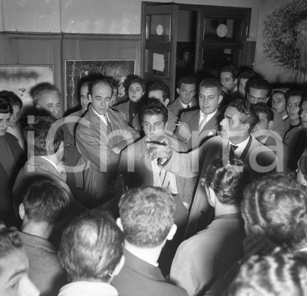 Fotografia d epoca originale 1953 BRESCIA P.zza Vittoria mostra Movimento Arte Nucleare NEGATIVO ORIGINALE 5 1