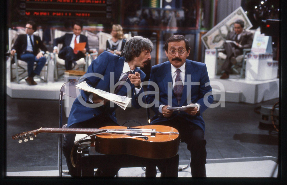 Fotografia d epoca originale 1980 ca COSTUME  Mario e Pippo SANTONASTASO 35mm VINTAGE SLIDE 1