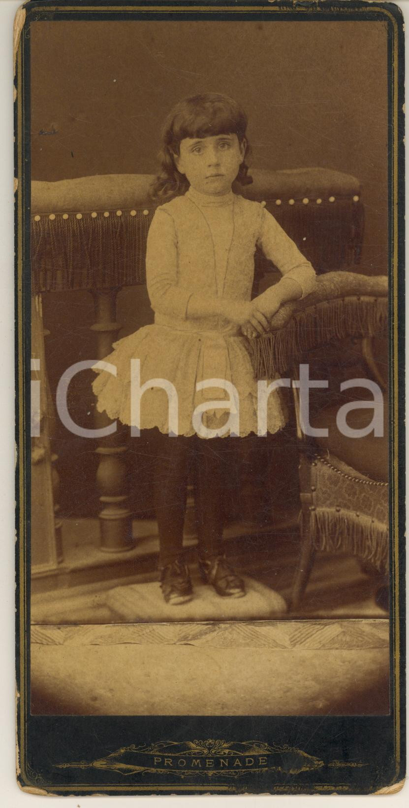 Fotografia d epoca originale 1880 ca VOGHERA Bambina in abito bianco  Fotografia Davide CICALA CDV 1