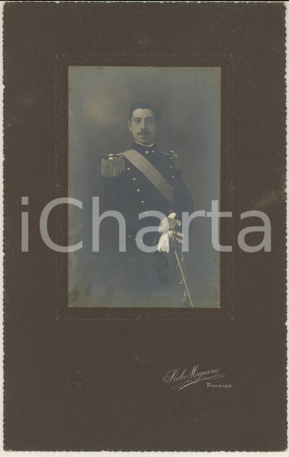 Fotografia d epoca originale 1915 ca REGIO ESERCITO PIACENZA Ufficiale in uniforme  Foto Probo MAGNANI 1