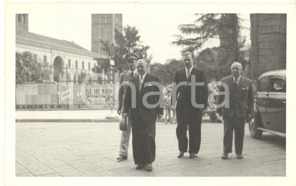 Fotografia d epoca originale 1950ca MILANO Ministro Randolfo PACCIARDI Caserma Garibaldi Foto agenzia 14x9 9 1