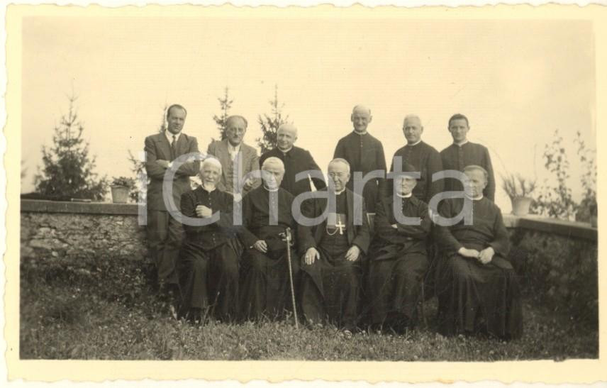 Fotografia d epoca originale 1951 MONTE SAN GENESIO Mons. Diego VENINI all eremo dei Camaldolesi Foto 2 1