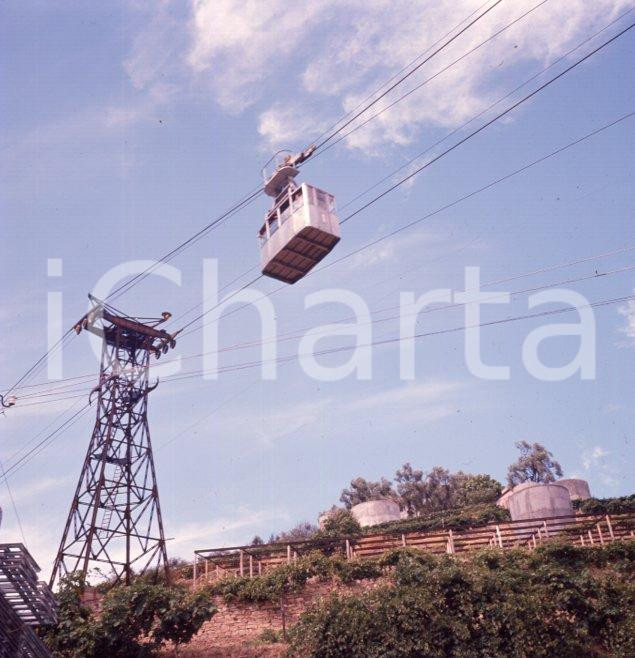 Fotografia d epoca originale 1965 ca SANREMO La funivia dal centro città al monte Bignone POSITIVO ORIGINALE 1
