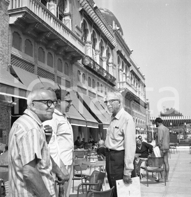 Fotografia d epoca originale 1964 VENEZIA King VIDOR al Lido NEGATIVO ORIGINALE 1